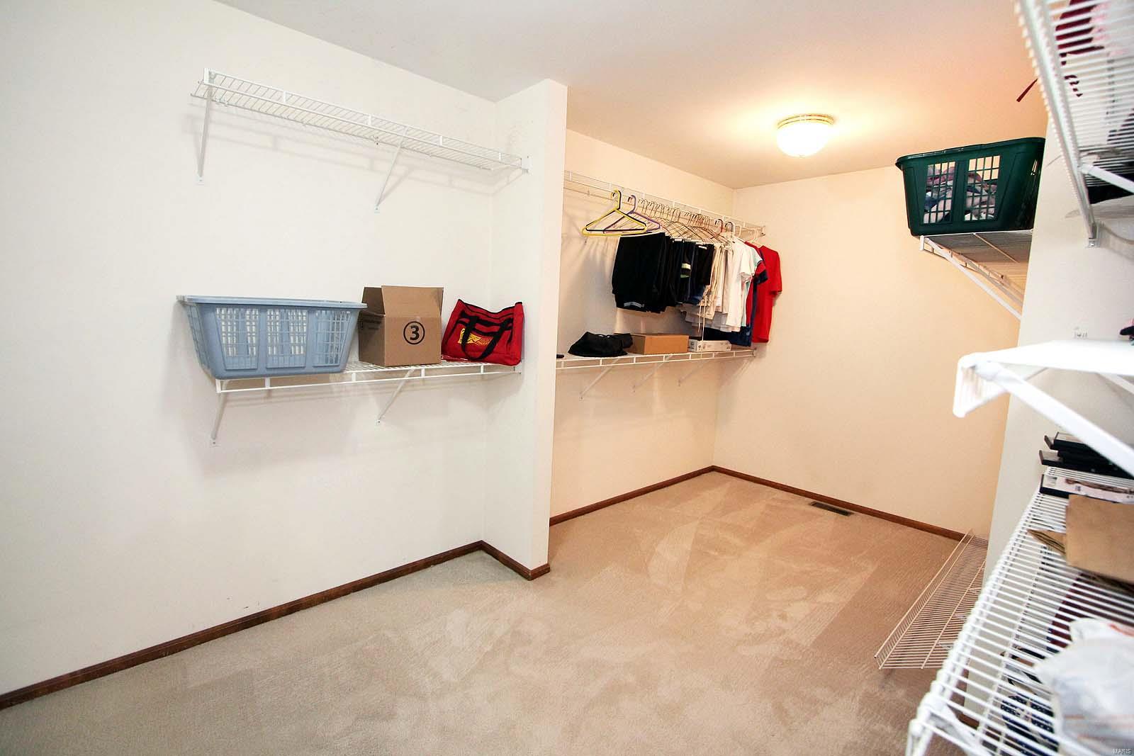 5886 Wells Road St. Louis, MO 63128 - Photo 21 of 40 Gallery Image 21