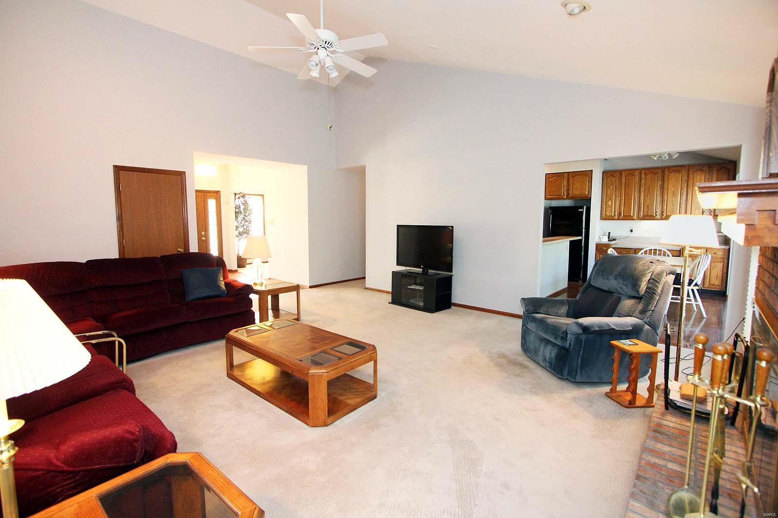 5886 Wells Road St. Louis, MO 63128 - Photo 7 of 40 Gallery Image 7