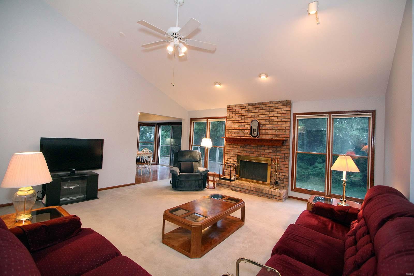 5886 Wells Road St. Louis, MO 63128 - Photo 8 of 40 Gallery Image 8