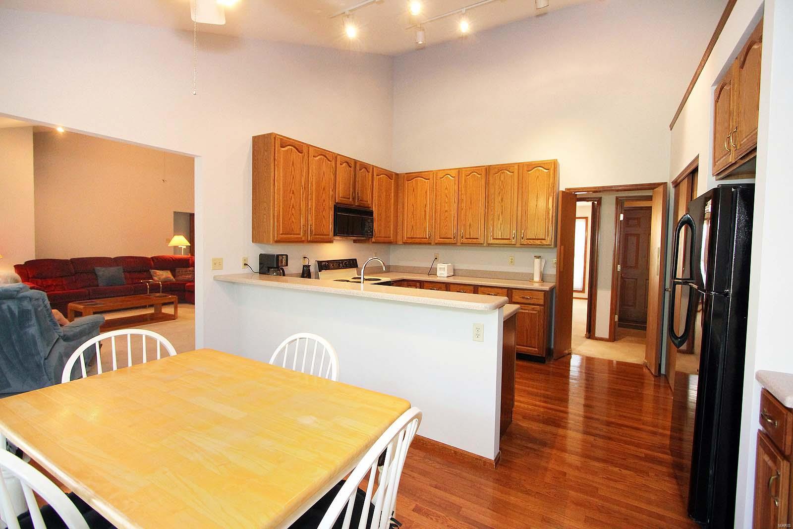 5886 Wells Road St. Louis, MO 63128 - Photo 10 of 40 Gallery Image 10