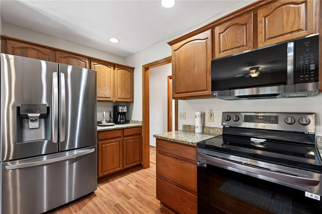 4996 Shannon Avenue Springfield, OH 45504 - Photo 31 of 61 This functional kitchen features ample cabinetry and modern stainless steel appliances.