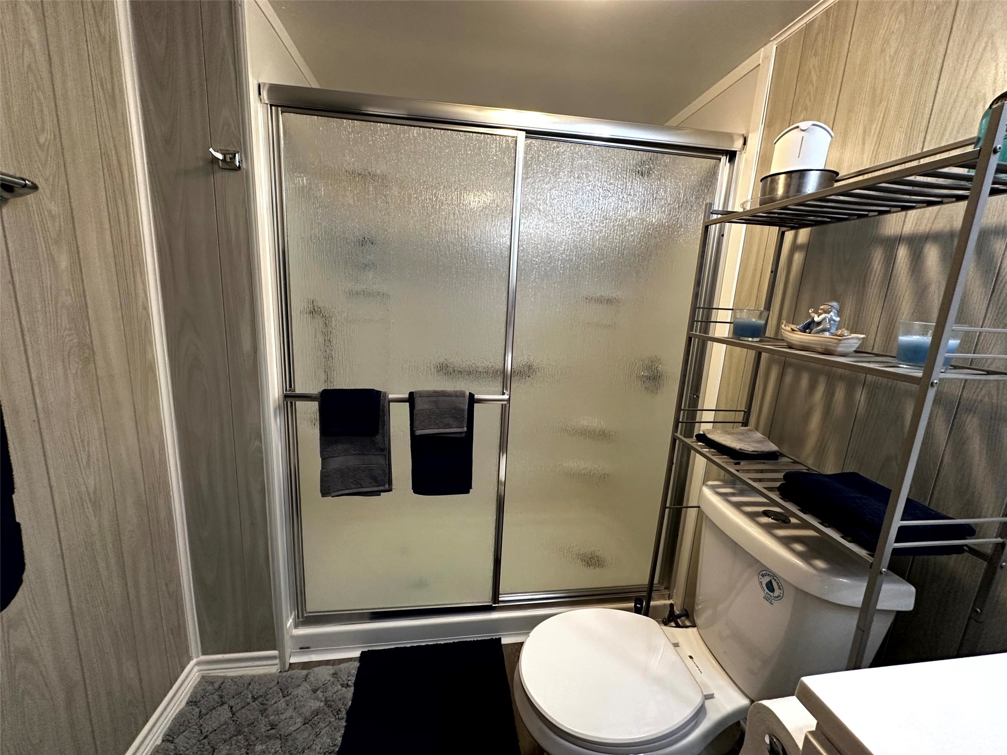 539 Aa Loop Livingston, TX 77351 - Photo 21 of 47 The standalone shower is roomy!