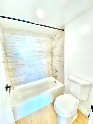 $2,300 | 1200 Northeast Miami Gardens Drive, Unit 1020W, Miami, FL 33179