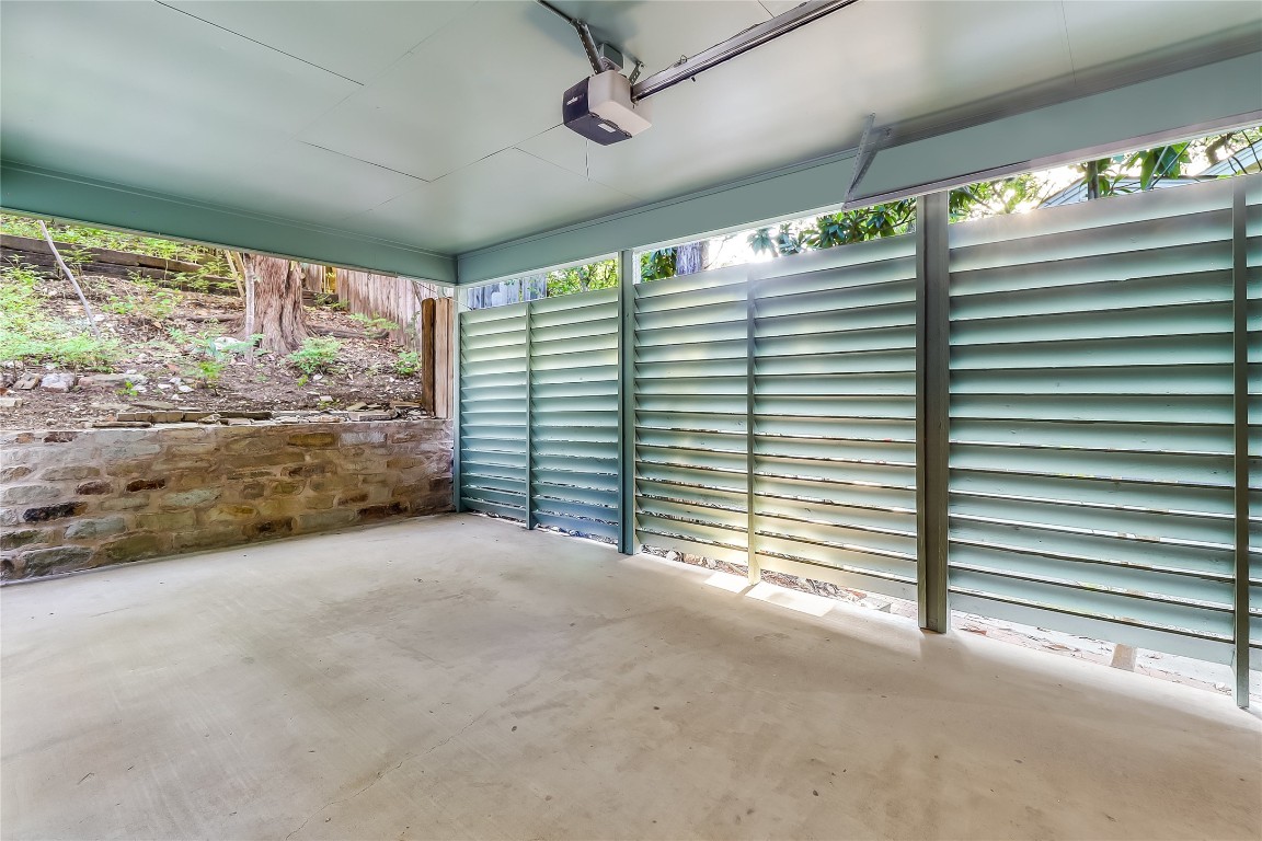 803 Rutherford Place Austin, TX 78704 - Photo 20 of 28 a view of a livingroom with a large window