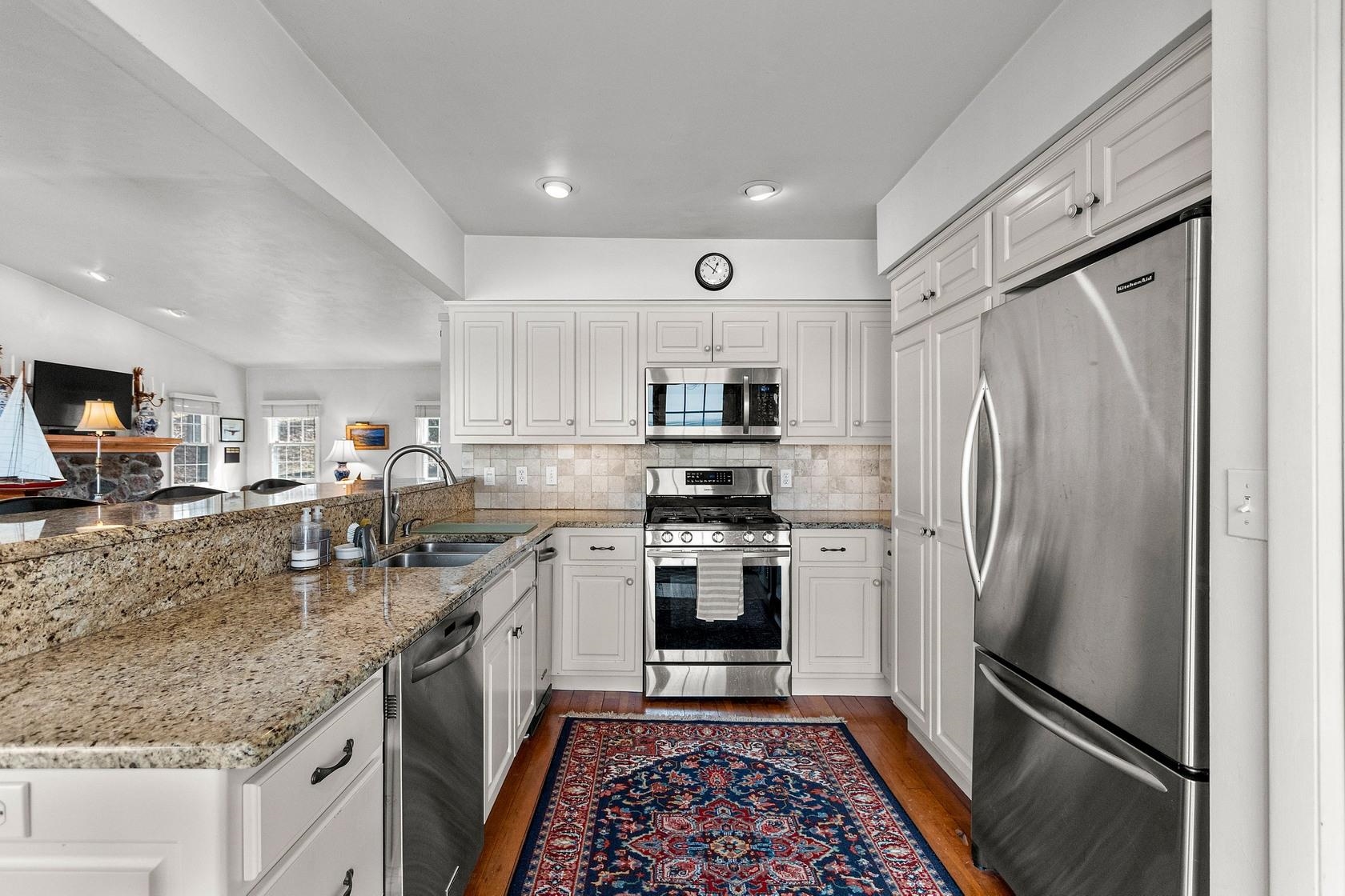 5141 Edgewater Beach Road Green Bay, WI 54311 - Photo 13 of 27