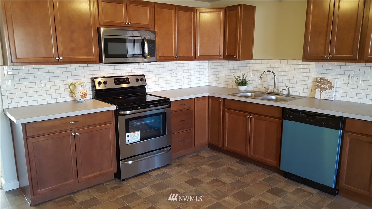 12 Rips Lane Southwest Lakewood, WA 98499 - Photo 9 of 25