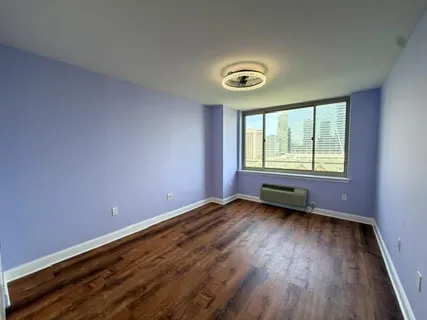 $7,200 | 1 2nd Street, Unit 1012, Jersey City, NJ 07302