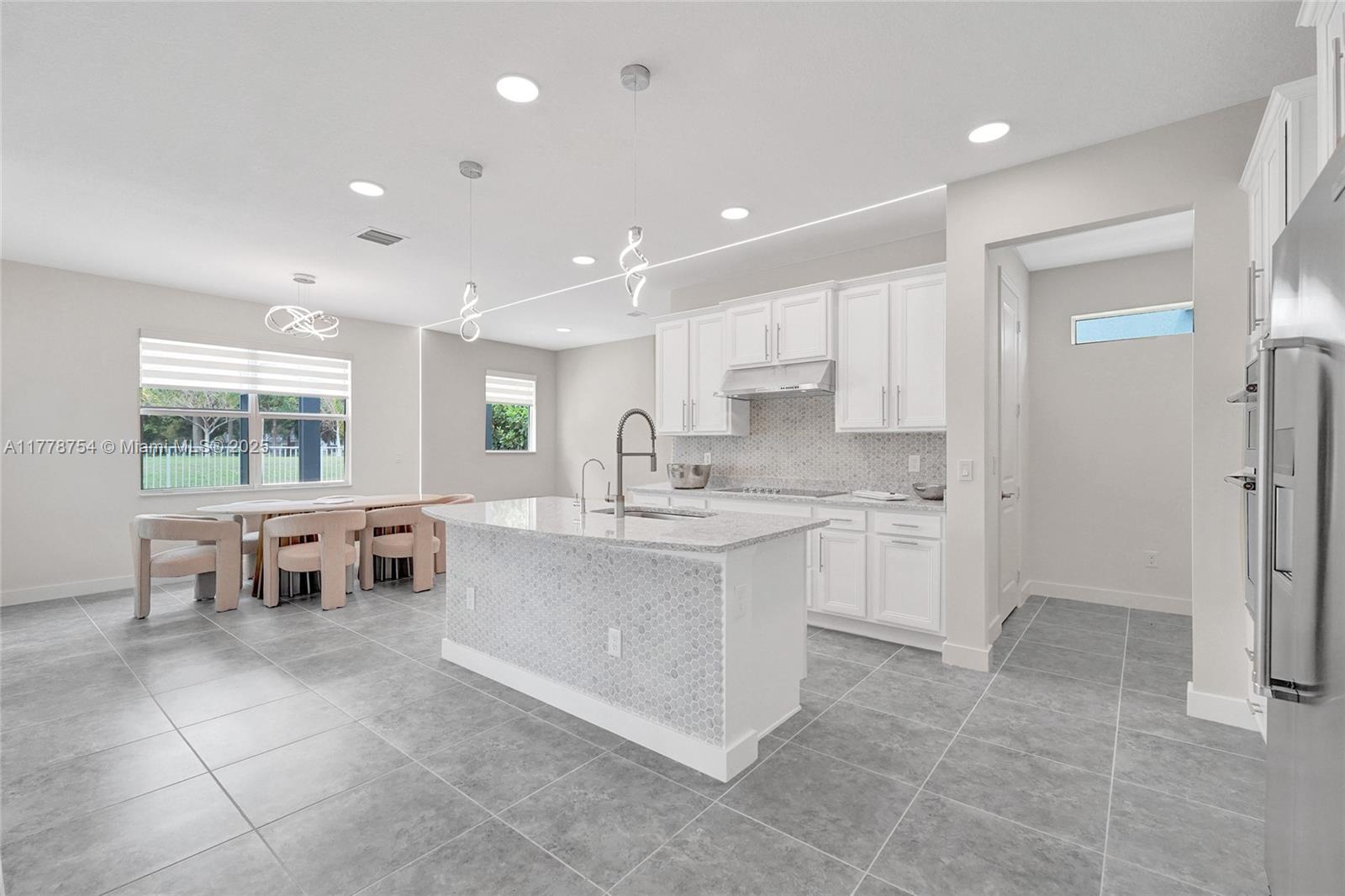 1348 Silk Oak Drive Hollywood, FL 33021 - Photo 21 of 100