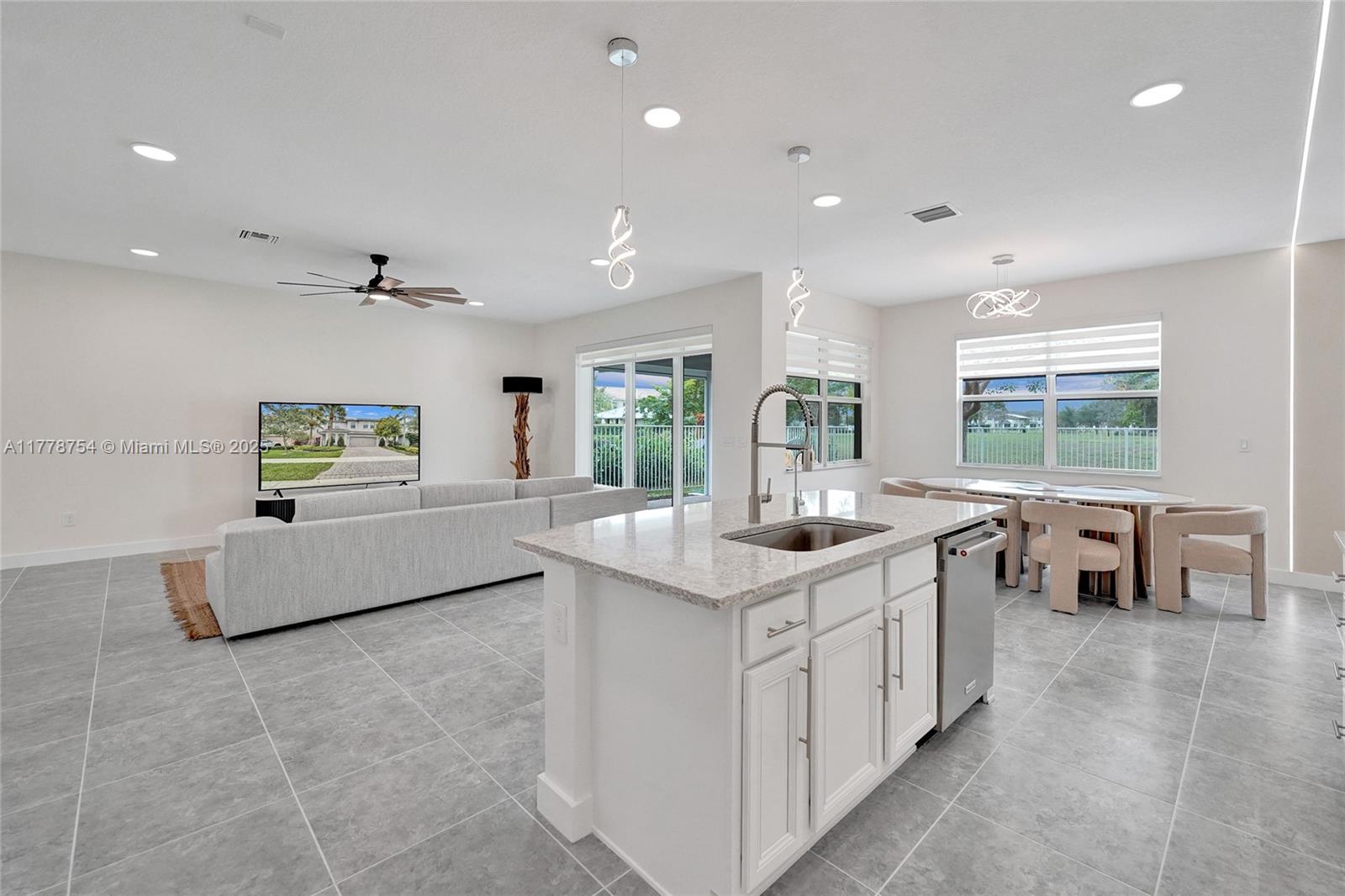 1348 Silk Oak Drive Hollywood, FL 33021 - Photo 25 of 100