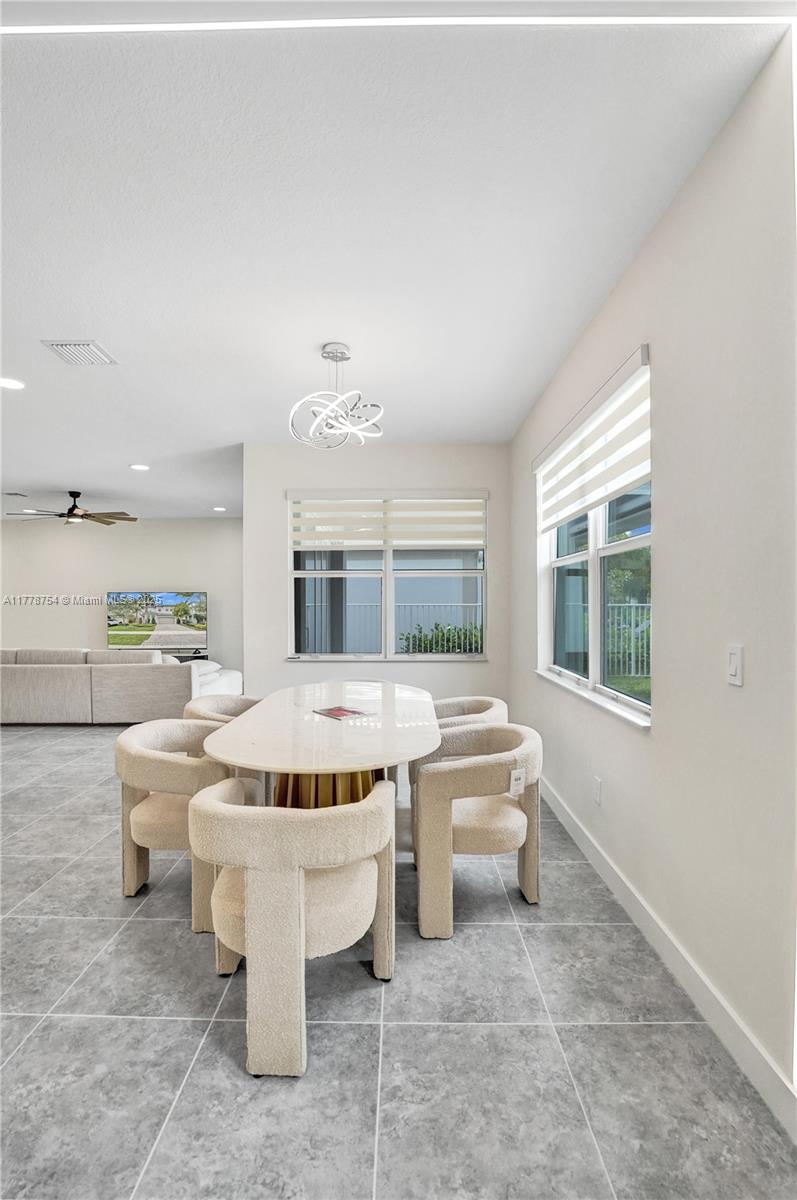 1348 Silk Oak Drive Hollywood, FL 33021 - Photo 32 of 100