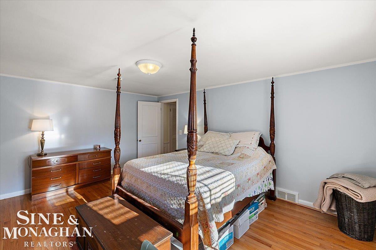 595 Thorntree Road Grosse Pointe Woods, MI 48236 - Photo 43 of 64