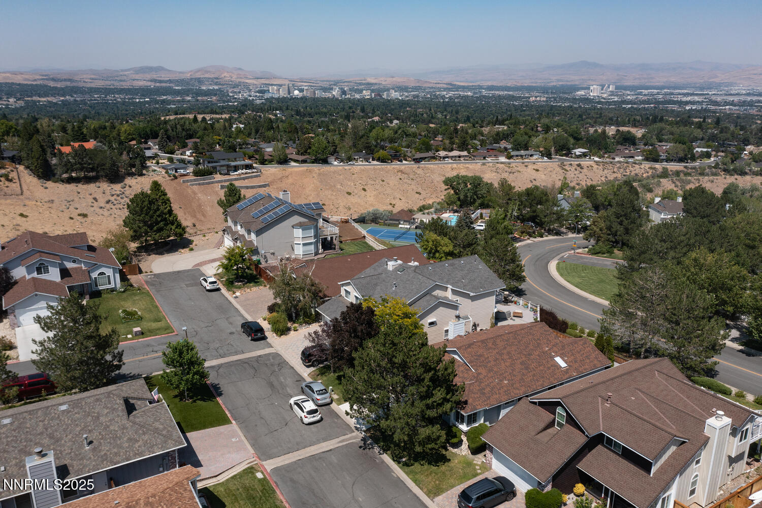 2240 Silver Ridge Drive Reno, NV 89509 - Photo 52 of 60 2240 Silver Ridge Dr Reno NV-large-034-0