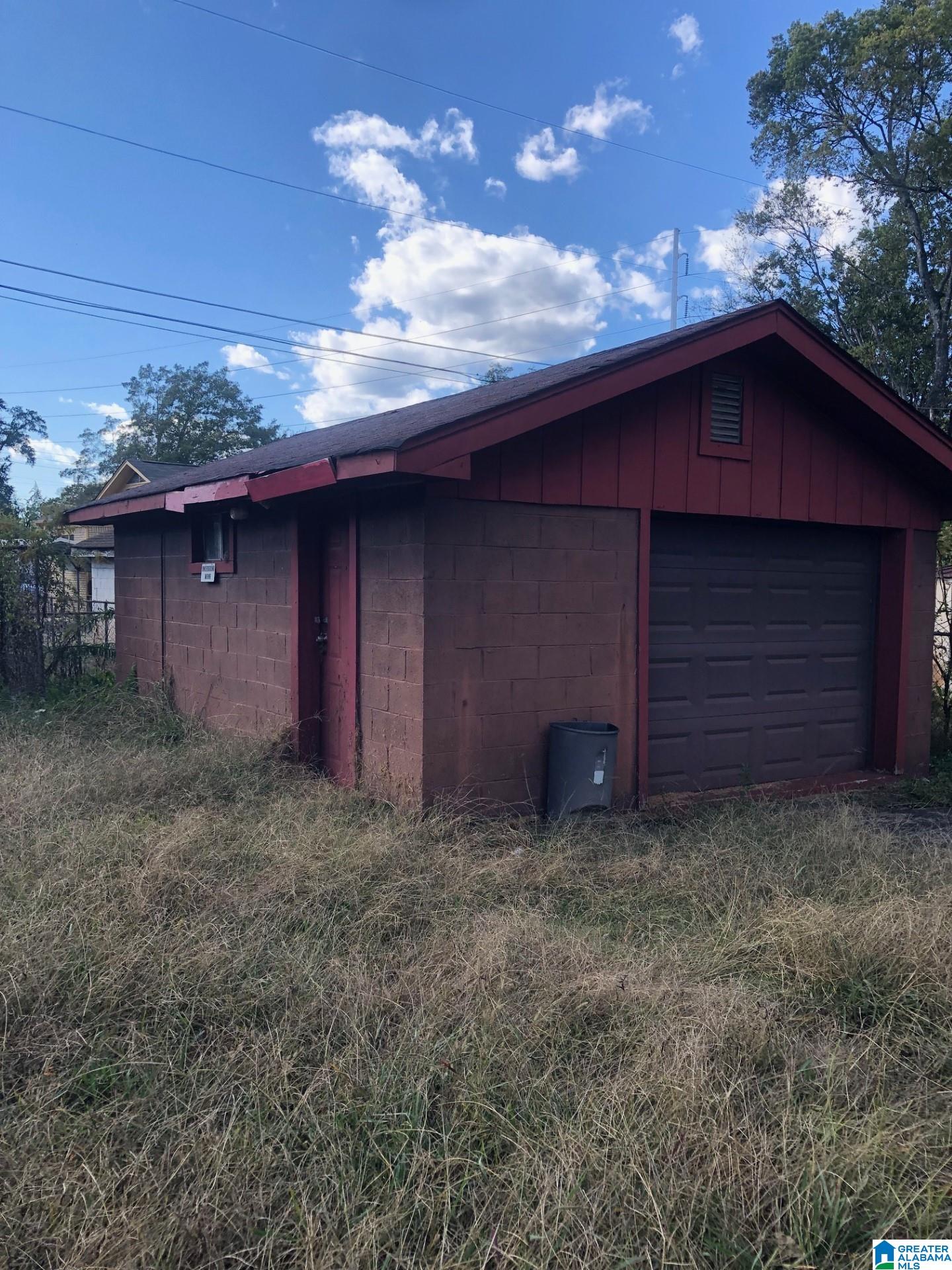 216 21st Street Southwest Birmingham, AL 35211 - Photo 7 of 24