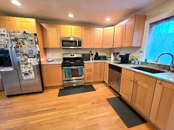 $2,700 | 41 Gould Street, Unit 41, Melrose, MA 02176