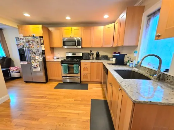 $2,700 | 41 Gould Street, Unit 41, Melrose, MA 02176