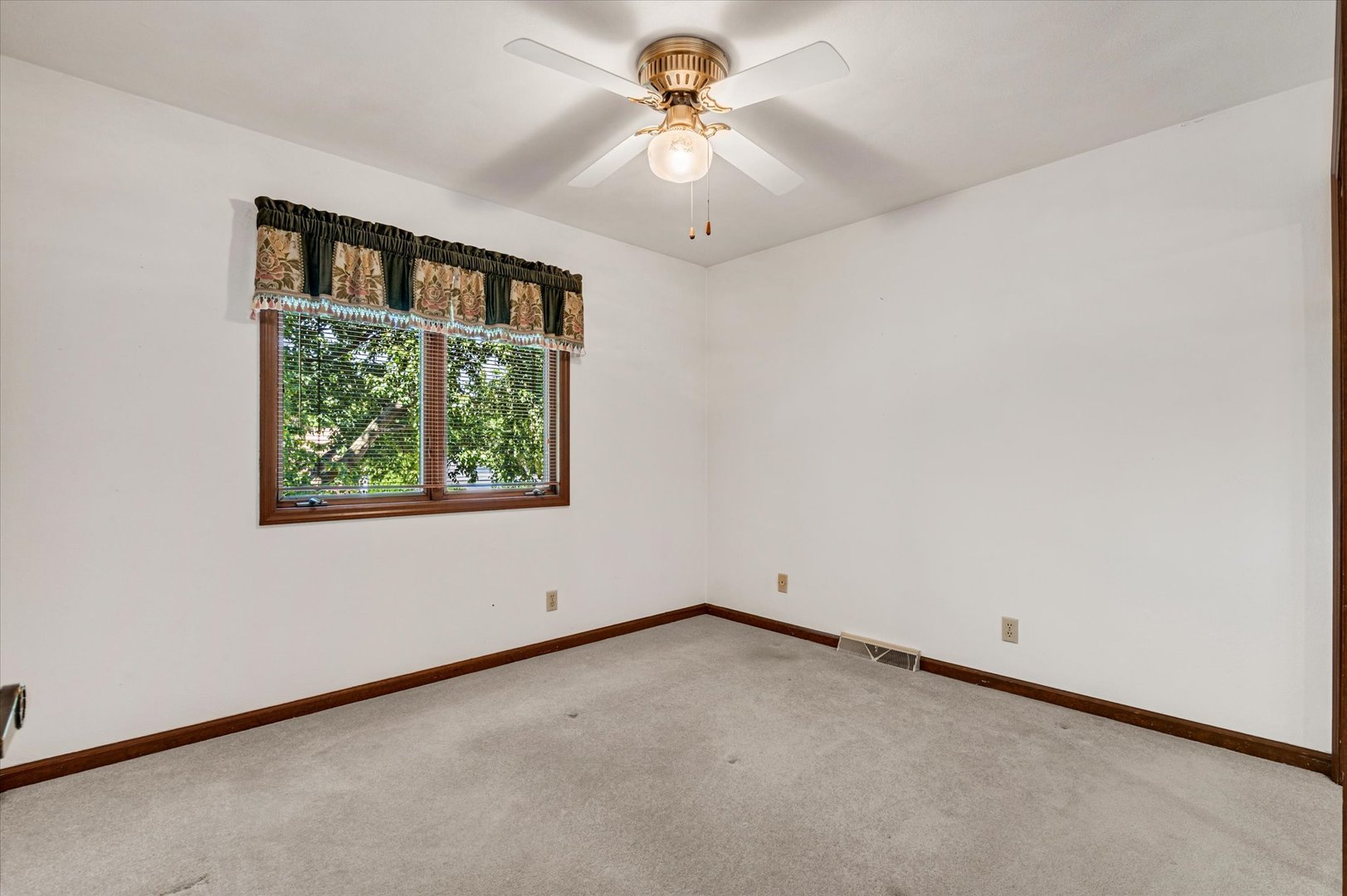3300 35th Avenue Moline, IL 61265 - Photo 47 of 64