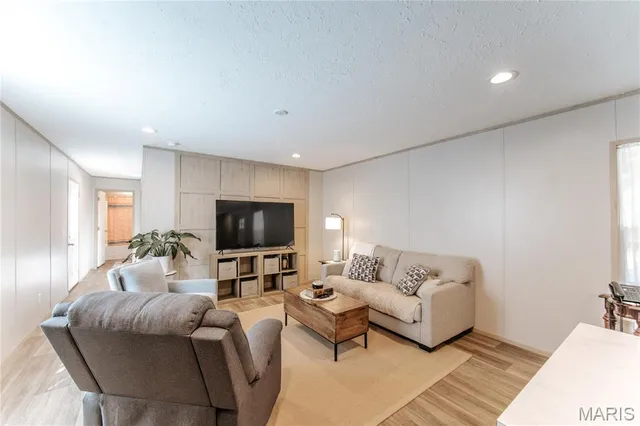 $225,000 | 13242 County Road 7160, Rolla, MO 65401