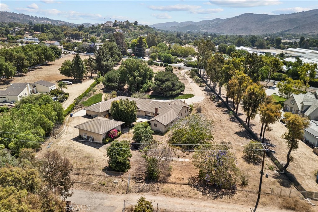 2425 Duval Road Camarillo, CA 93012 - Photo 41 of 45