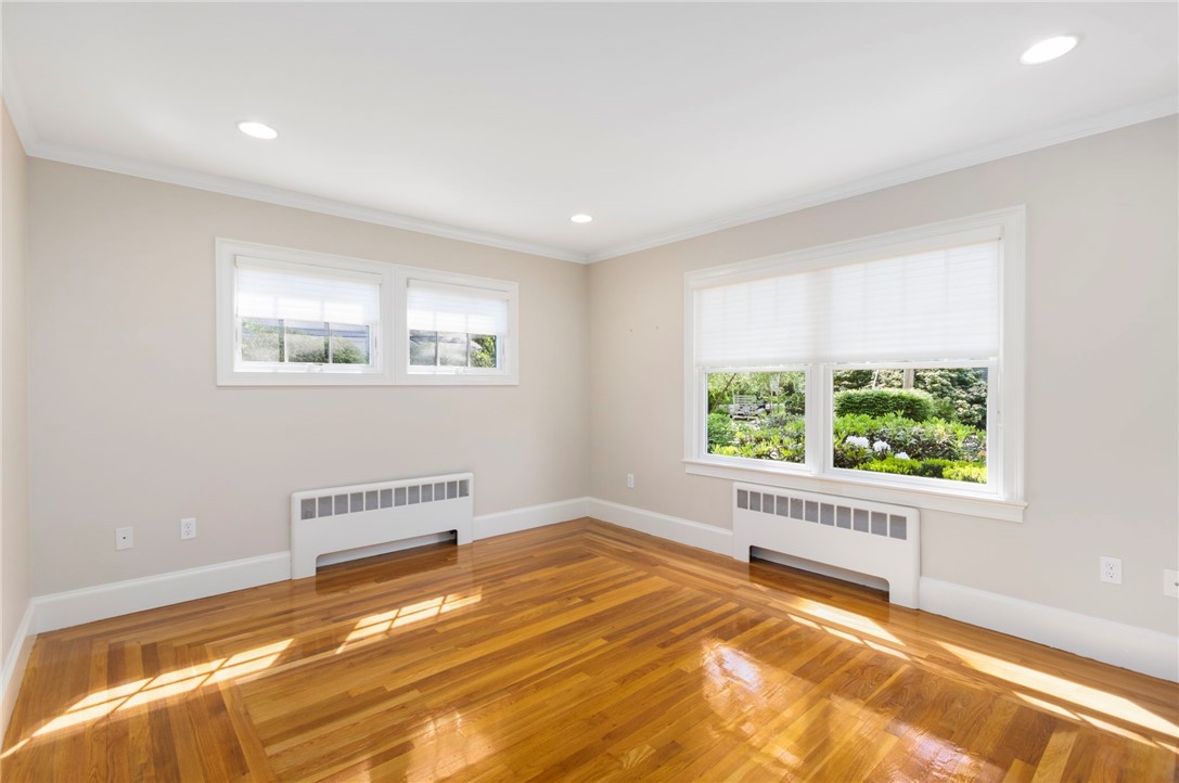 29 Riverside Drive Barrington, RI 02806 - Photo 31 of 37
