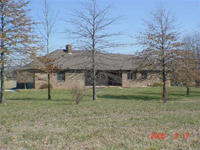 3925 West Weaver Road Brookline, MO 65619 - Photo 1 of 1 Primary Photo