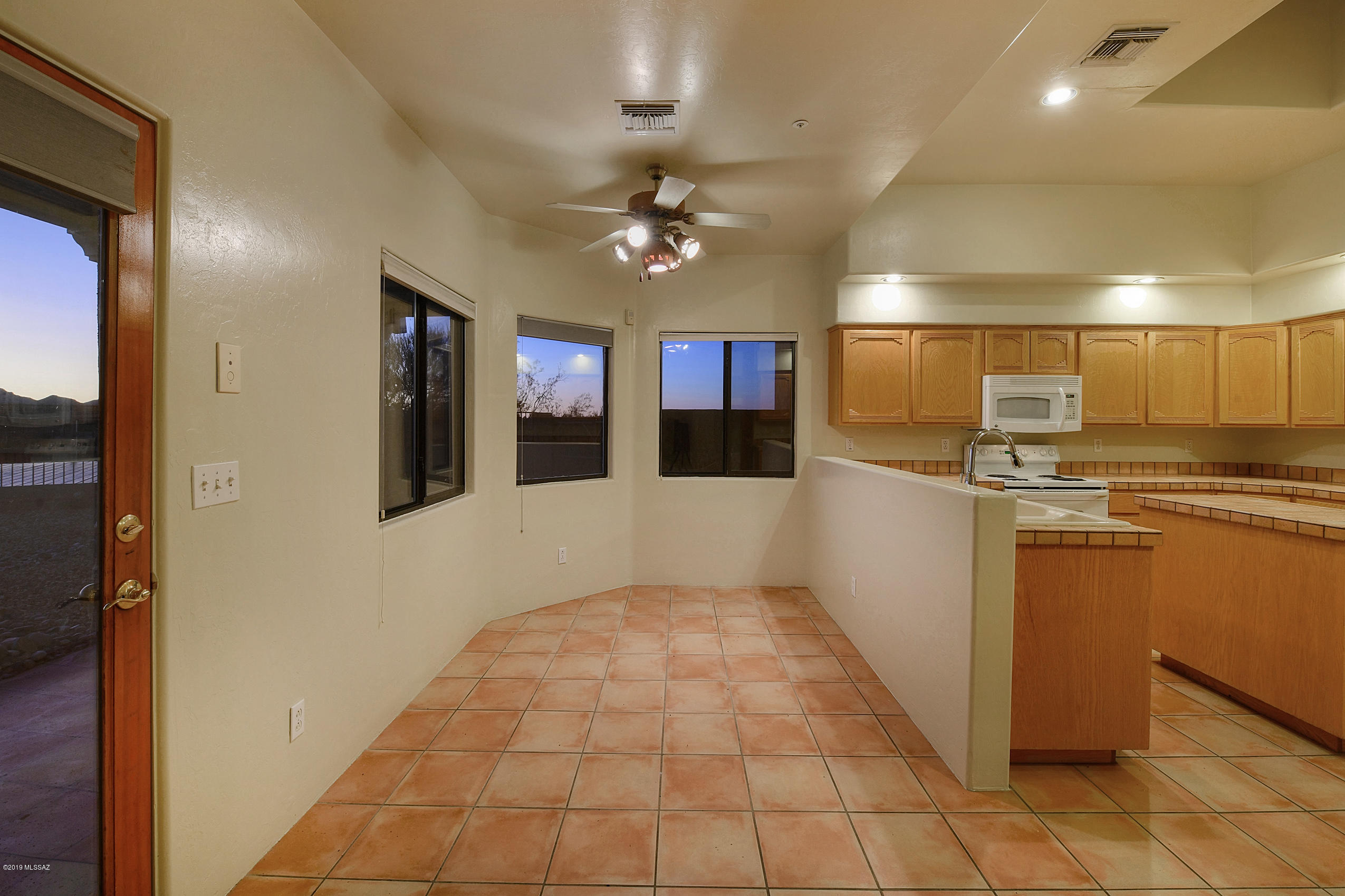 3553 North Grannen Road Tucson, AZ 85745 - Photo 12 of 40