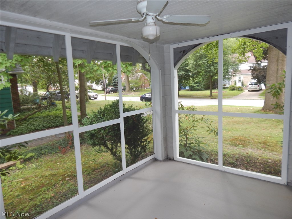 1669 Crest Road Cleveland Heights, OH 44121 - Photo 12 of 23