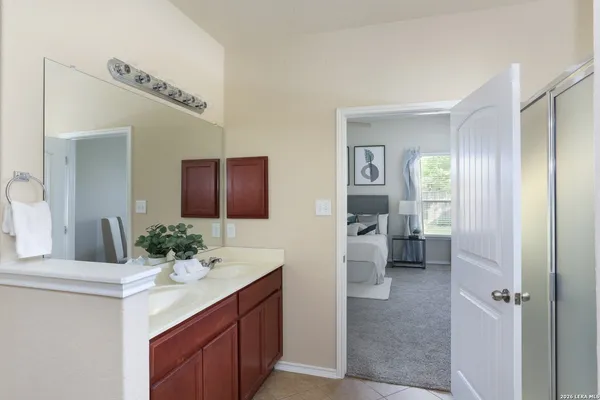 $1,950 | 213 Elisabeth Run, San Antonio, TX 78253