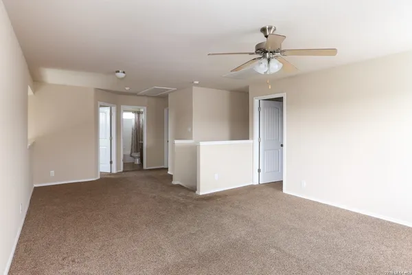 $1,950 | 213 Elisabeth Run, San Antonio, TX 78253