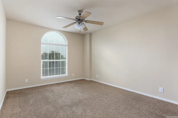 $1,950 | 213 Elisabeth Run, San Antonio, TX 78253
