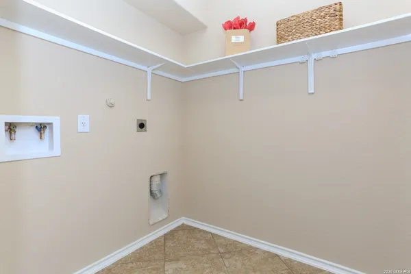 $1,950 | 213 Elisabeth Run, San Antonio, TX 78253