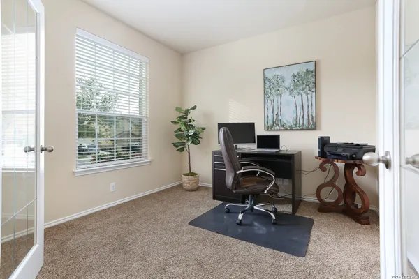 $1,950 | 213 Elisabeth Run, San Antonio, TX 78253