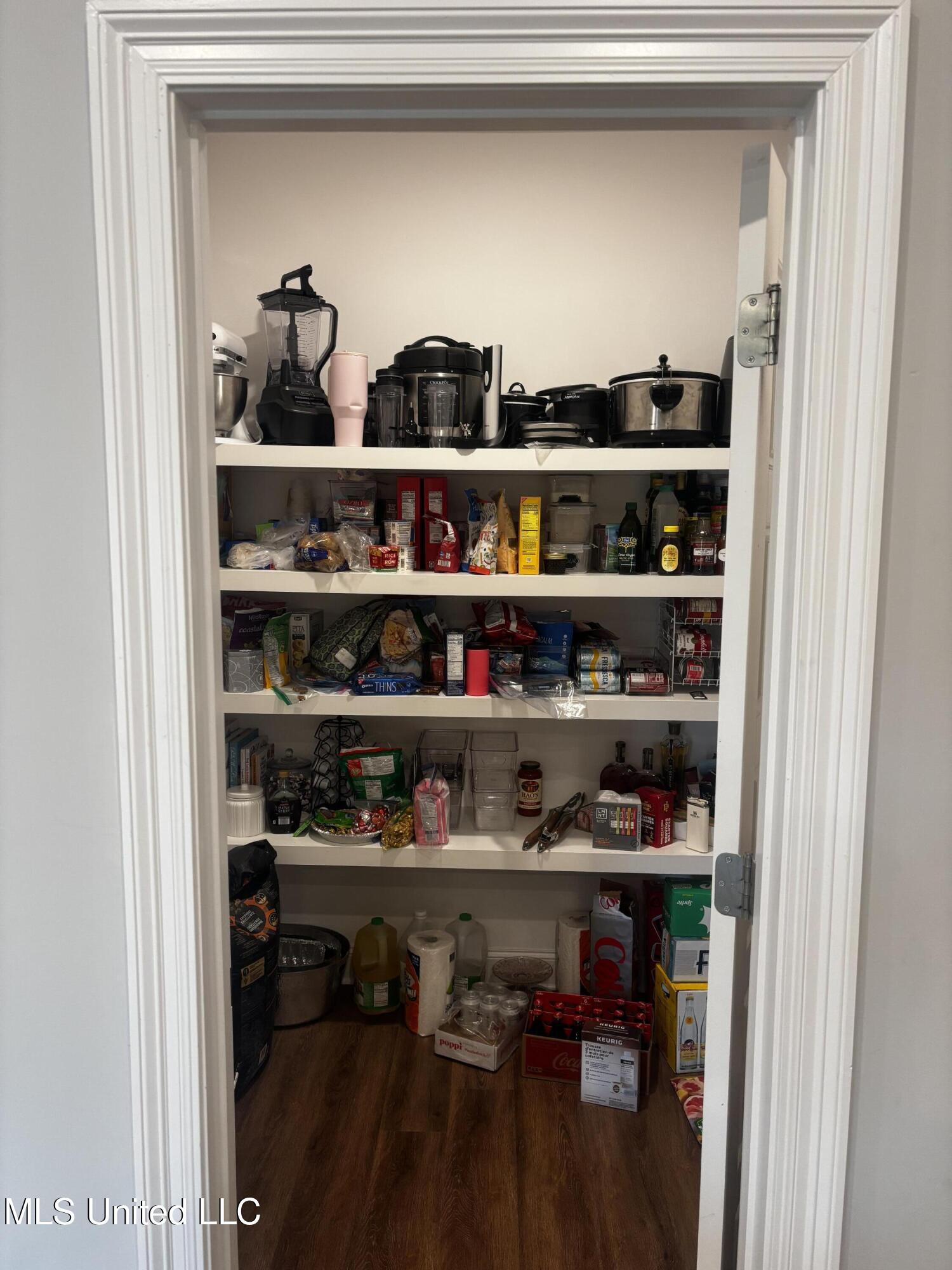 405 Butternut Drive Canton, MS 39046 - Photo 8 of 29 Pantry