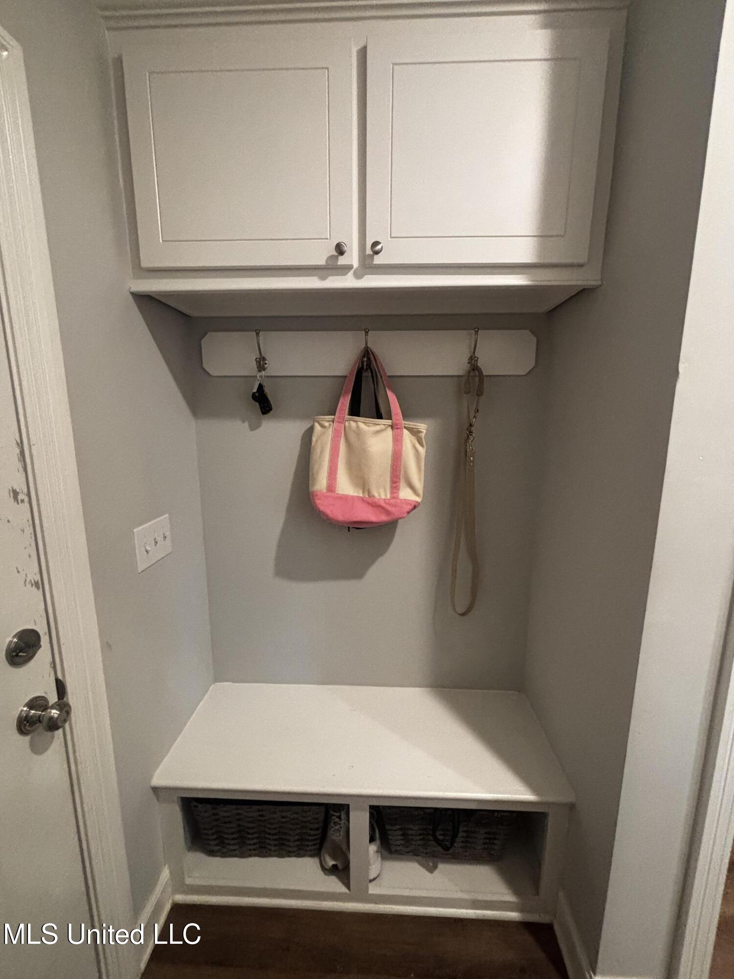 405 Butternut Drive Canton, MS 39046 - Photo 10 of 29 Drop area