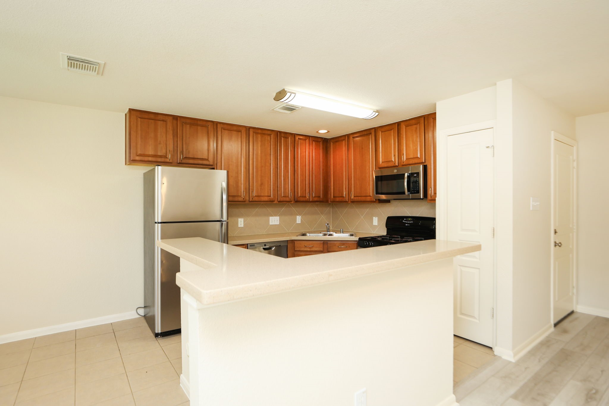1620 Grable Cove Lane Spring, TX 77379 - Photo 13 of 41 Gallery Image 13