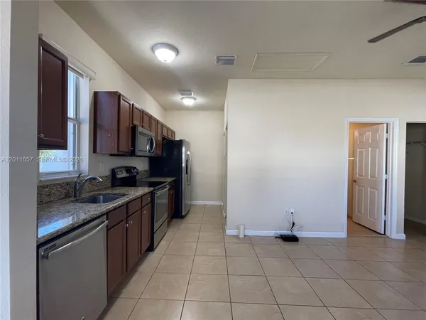 $1,700 | 9262 Southwest 171st Court, Unit A, Miami, FL 33196