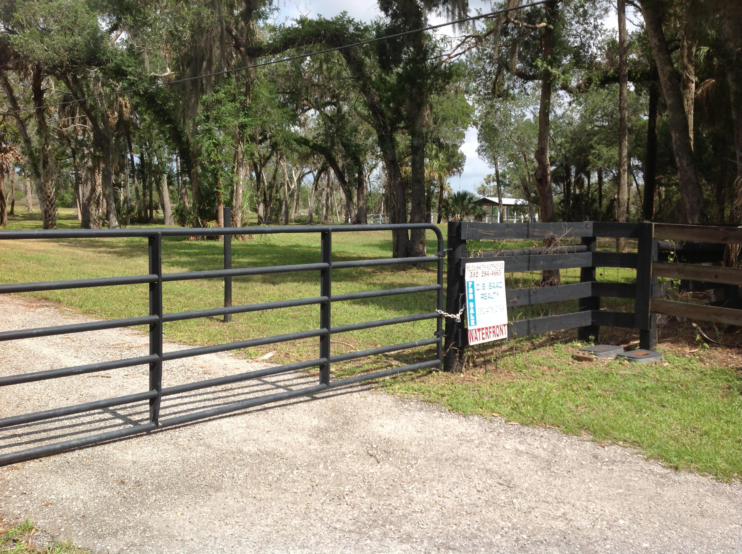 7000 South Hancock Road Homosassa, FL 34448 - Photo 24 of 30 Private entrance