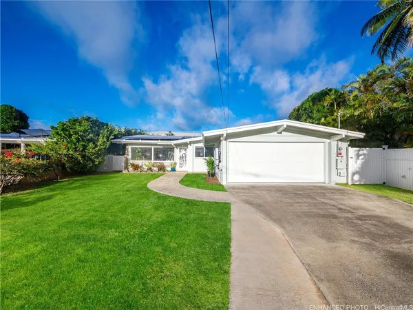 $1,499,000 | 545 Ka Awakea Place, Kailua, HI 96734