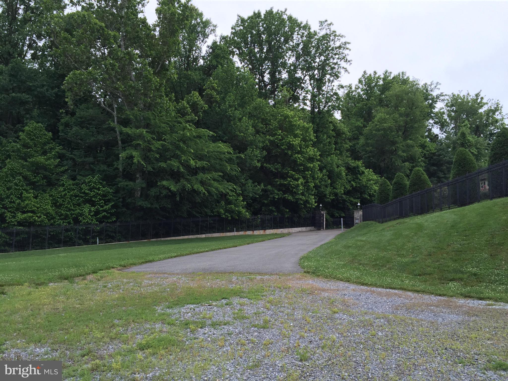 12000 River Road Potomac, MD 20854 - Photo 4 of 5 Exterior (General)