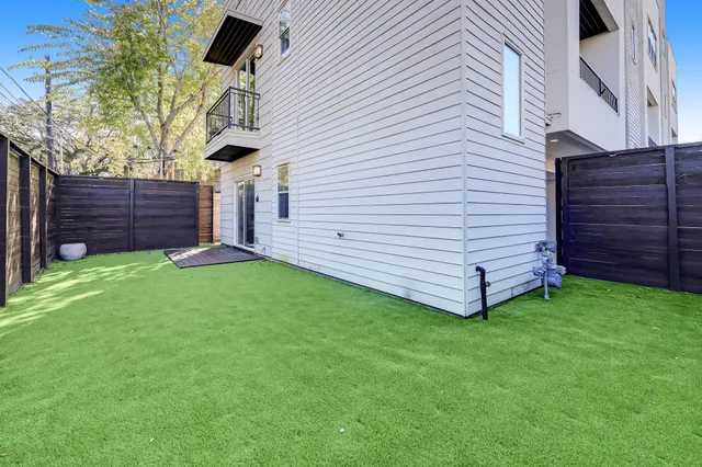 $3,950 | 1401 Fairview Street, Unit A, Houston, TX 77006