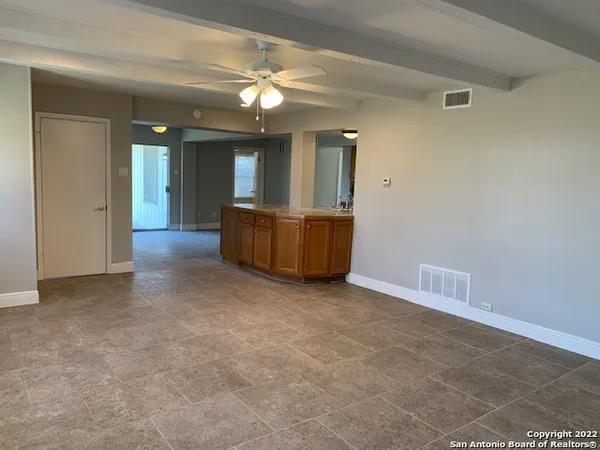 $2,175 | 127 Summertime Drive, San Antonio, TX 78216
