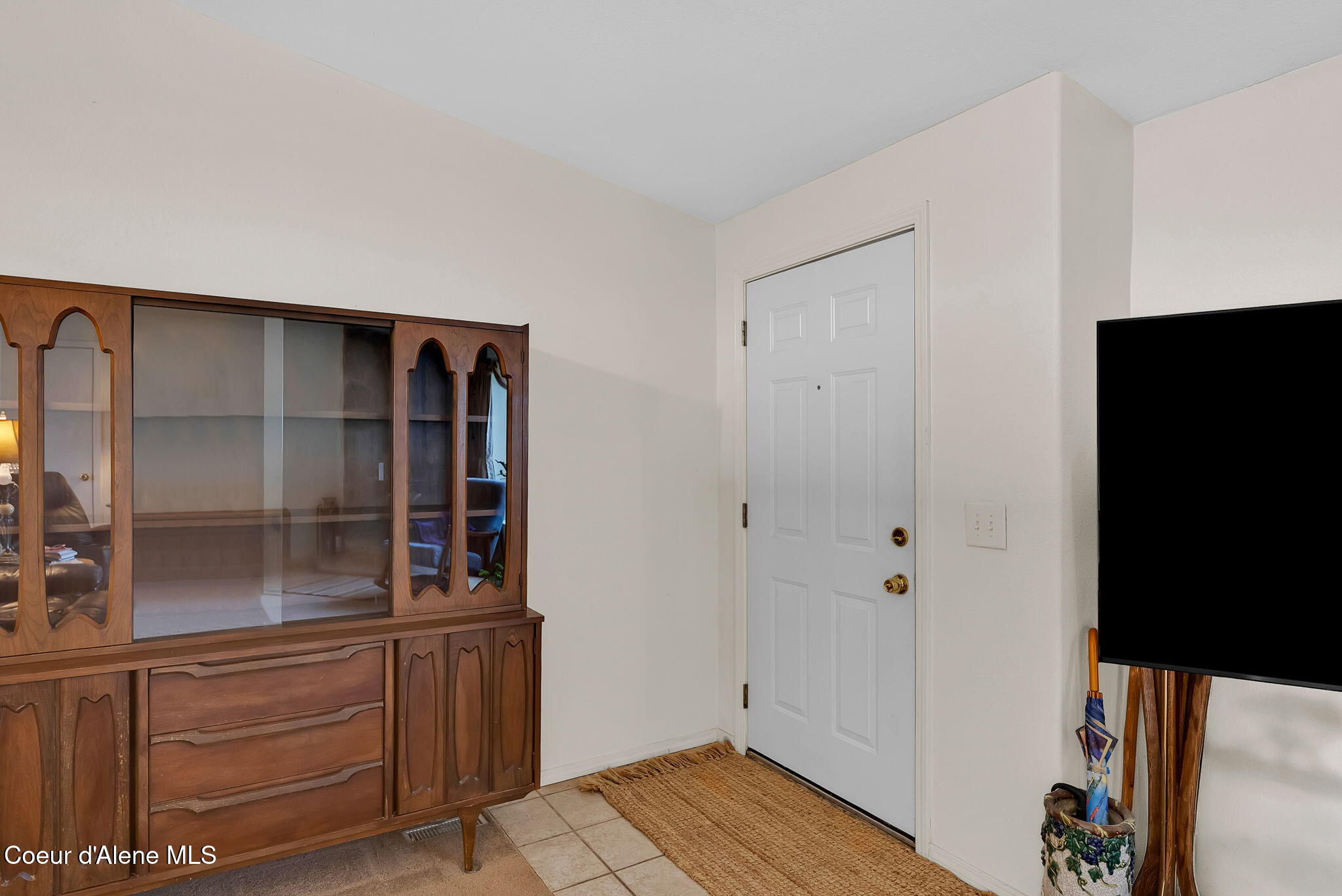 29399 North Clagstone Road Athol, ID 83801 - Photo 3 of 58 3-web-or-mls-SkyLight - Clagstone Int (R
