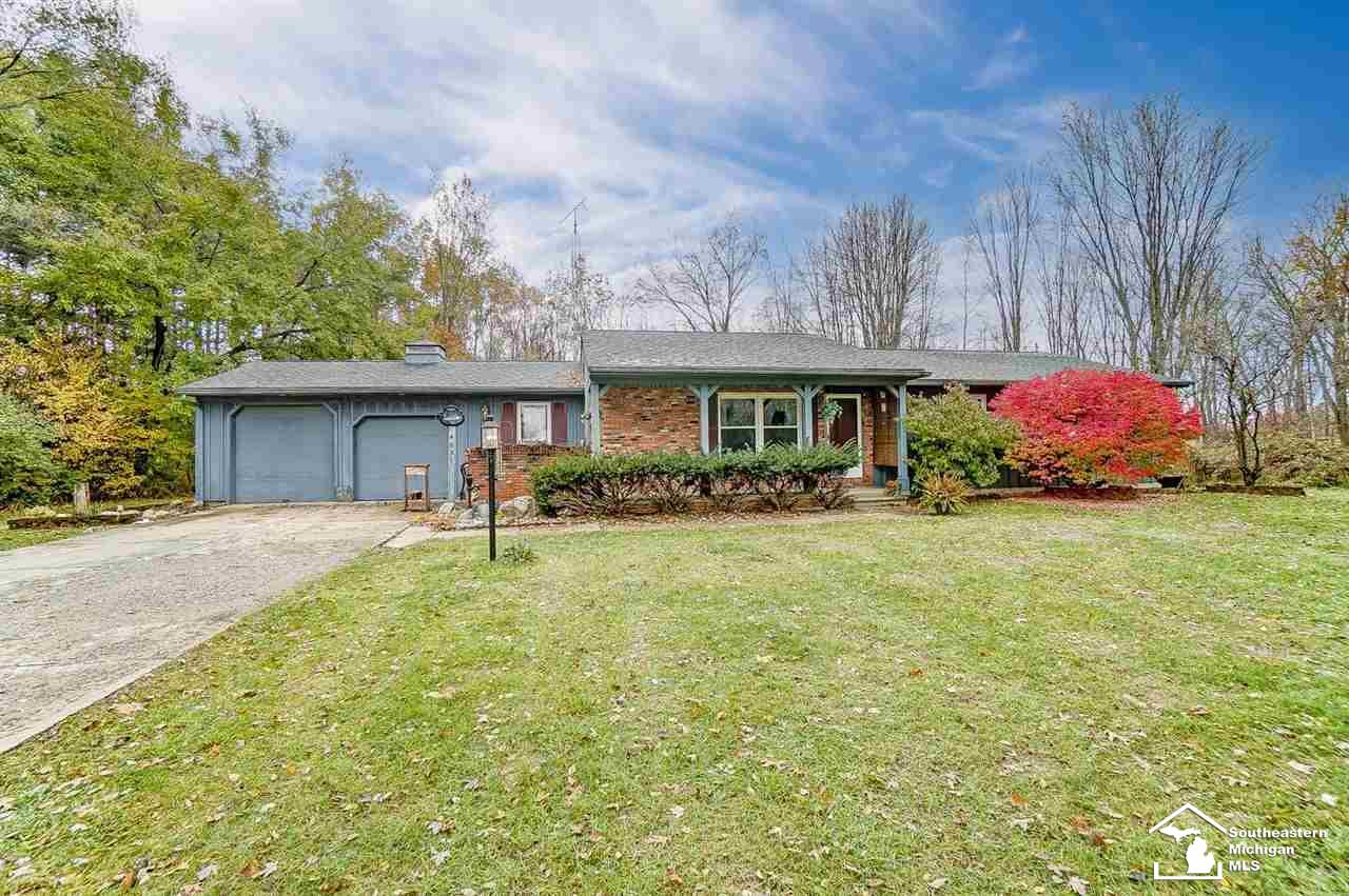 4651 St Anthony Road Temperance, MI 48182 - Photo 1 of 40