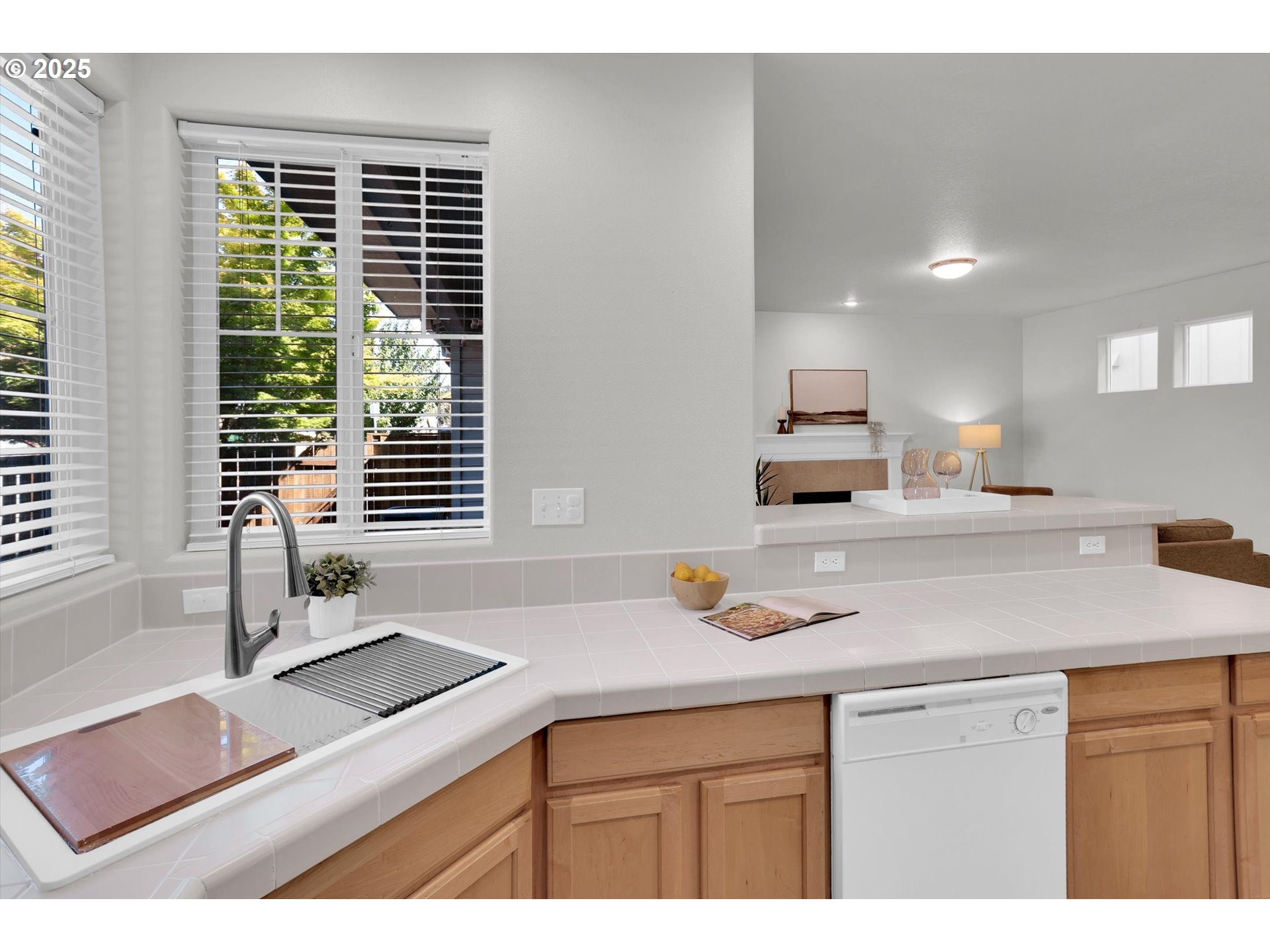 4537 Southeast Davis Road Hillsboro, OR 97123 - Photo 10 of 25 Gallery Image 10