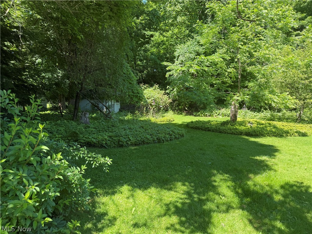 8094 Rolling Brook Road Northfield, OH 44067 - Photo 13 of 49
