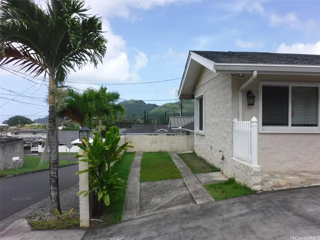 $3,100 | 45-616 Nohomalu Place, Kaneohe, HI 96744