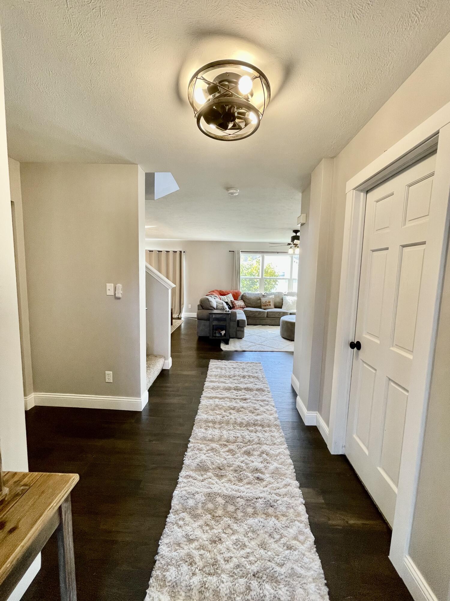 2332 Hickory Grove Street Chesterton, IN 46304 - Photo 3 of 21 1500x2000