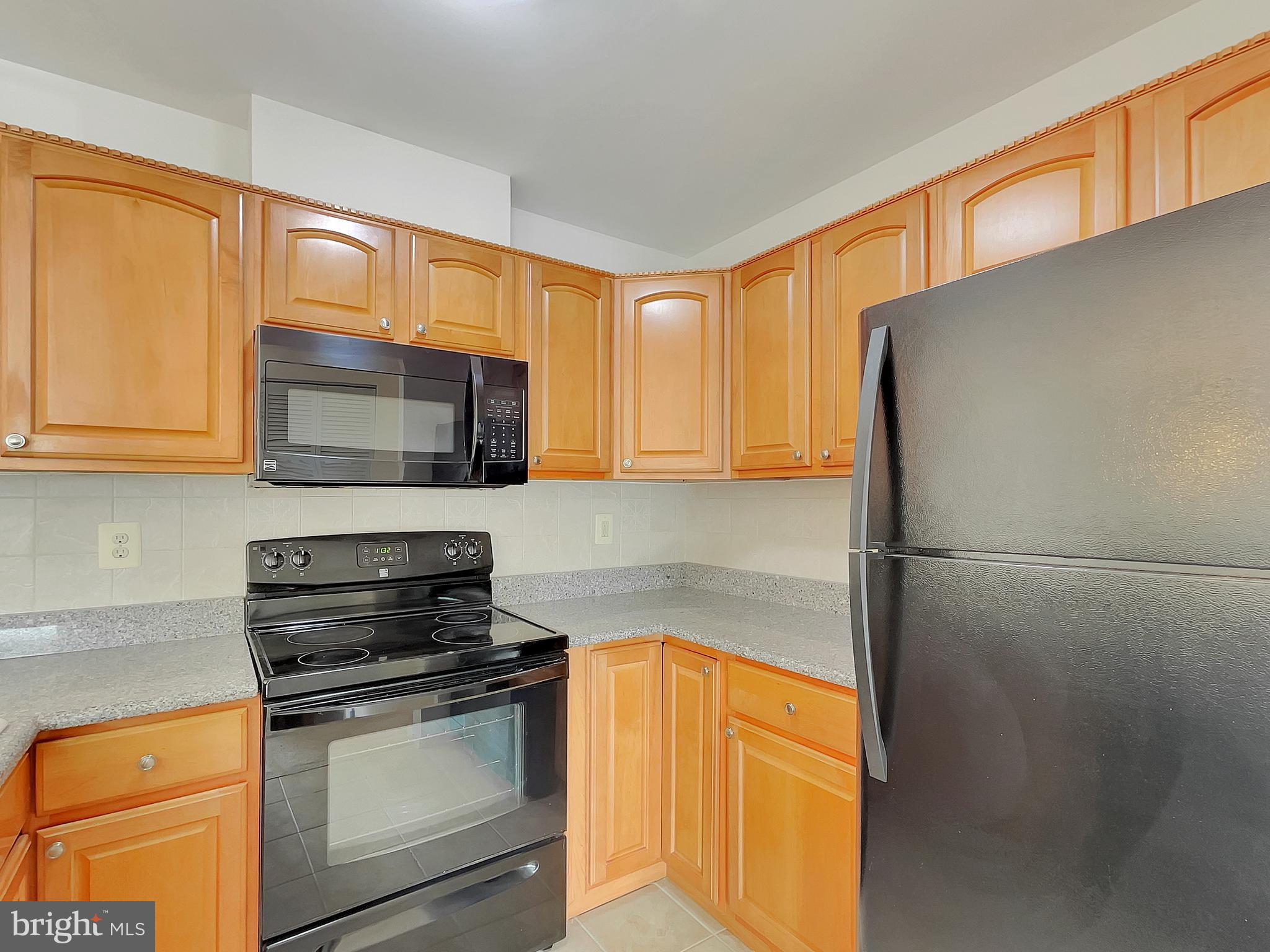 7804 Harrowgate Circle, Unit D Springfield, VA 22152 - Photo 10 of 33 Gallery Image 10