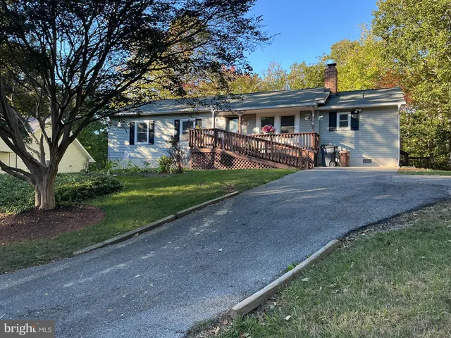 $364,000 | 356 Clubhouse Drive, Lusby, MD 20657