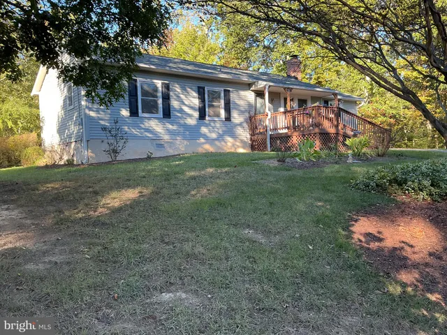 $364,000 | 356 Clubhouse Drive, Lusby, MD 20657