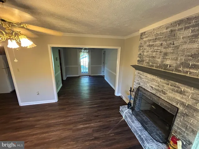 $364,000 | 356 Clubhouse Drive, Lusby, MD 20657